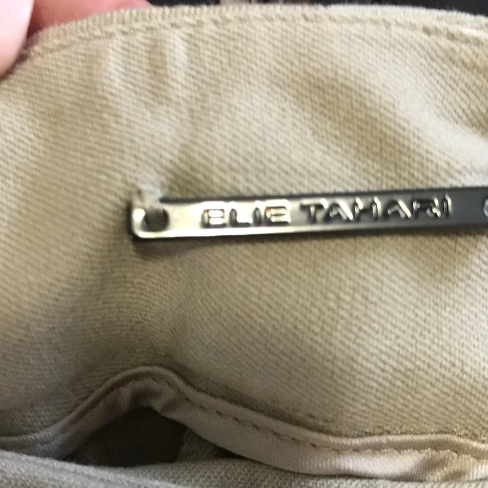 Elie Tahari size 8 cotton/ rayonne pants. - Picture 4 of 5